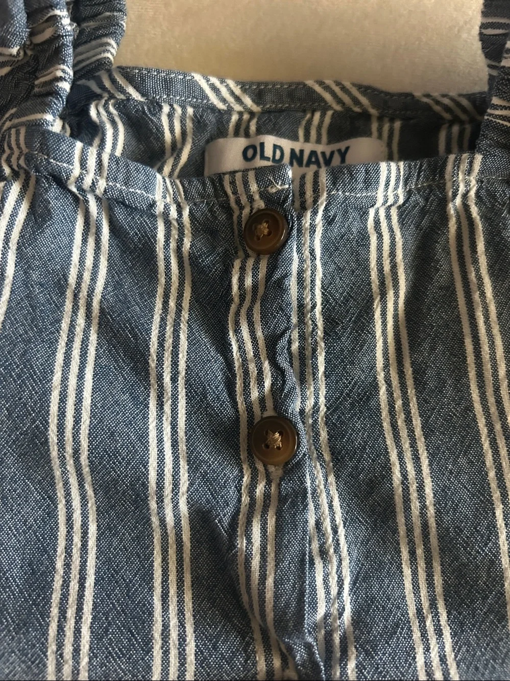 Old Navy striped button